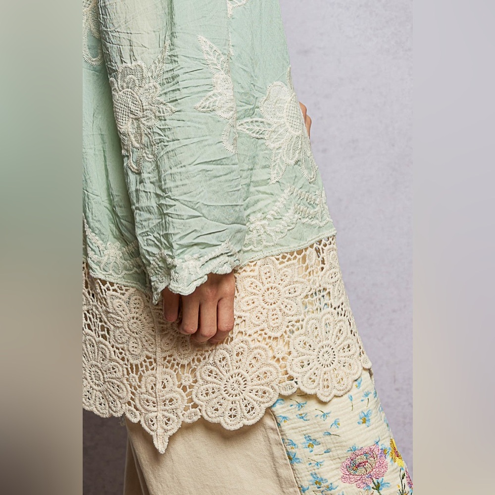 POL Mint Green Lace Detail Top - Picture 3 of 3